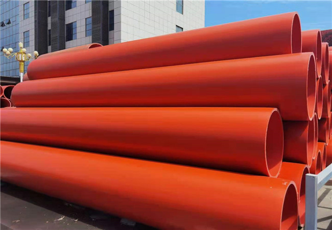 金甬鐵路鮑村隧道轉(zhuǎn)正洞施工，輕型塑料逃生管道(圖1)